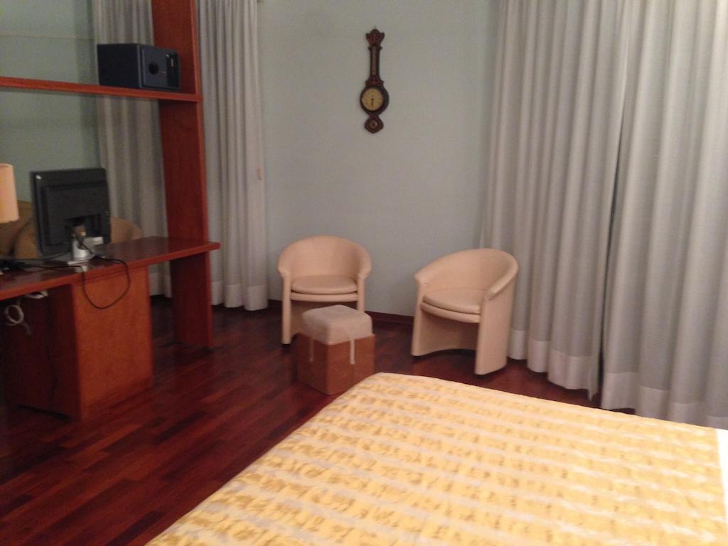 Hotel Sirenella Mele Cameră foto